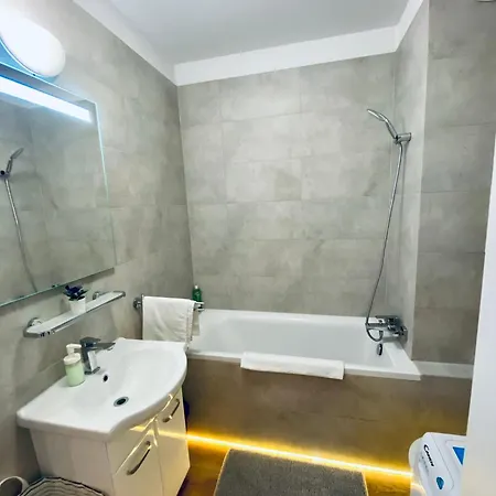 Apartament, Free Parking, Blisko Rynek-dworzec Pkp-pks, Sklepy